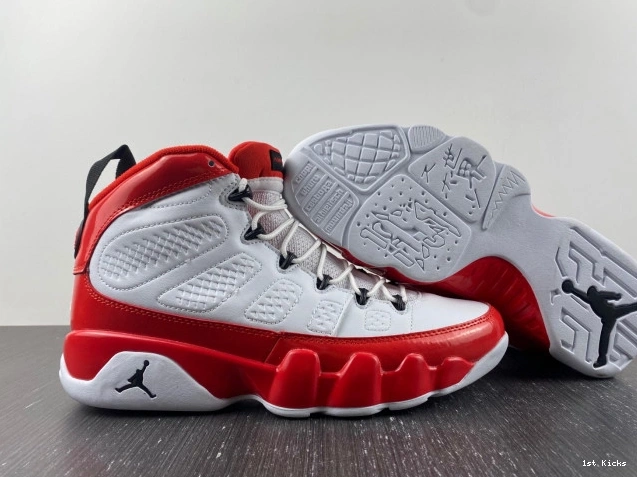 1st Kicks Shoes Jordan Gym Air 302370-160 9 White Red Retro 0820